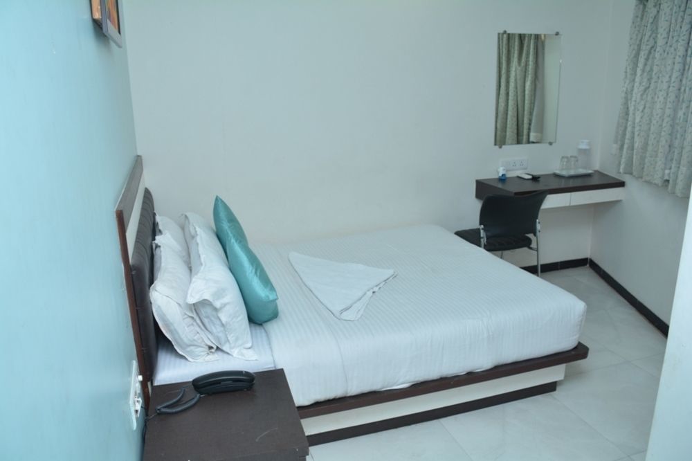 Hotel O Blue Pearl Residency Near Chhatrapati Shivaji International Airport Bombay Esterno foto