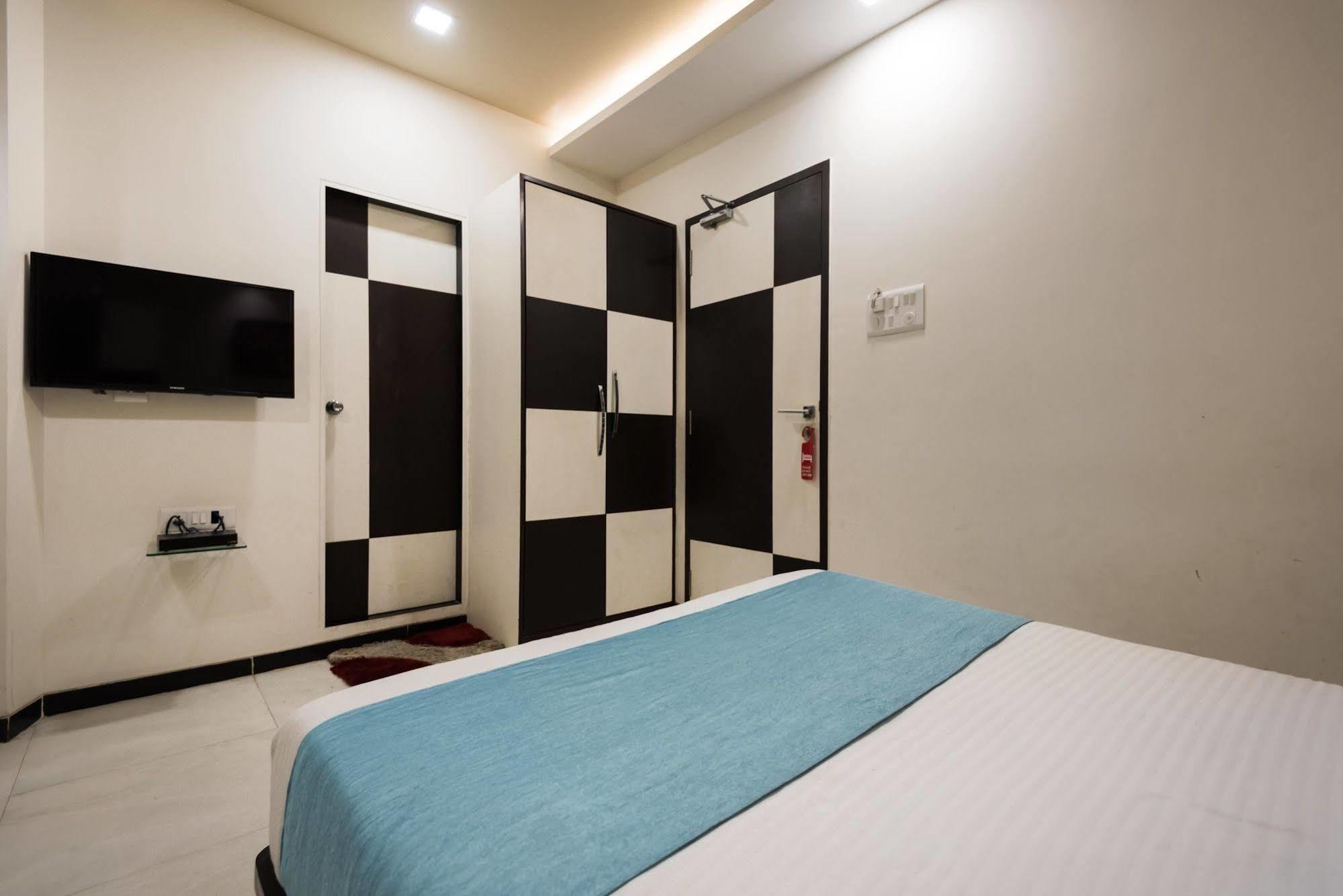 Hotel O Blue Pearl Residency Near Chhatrapati Shivaji International Airport Bombay Esterno foto